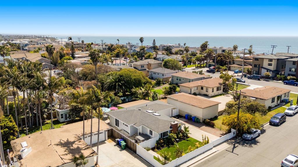 251 Redwood Avenue