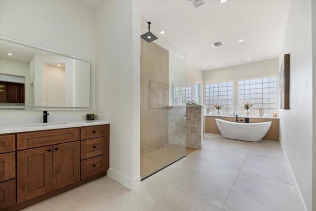 80262 Amazon Avenue, Indio CA: https://media.crmls.org/mediaz/2e1bf605-a6f3-4a76-ae98-b9402b4bfe38.jpg