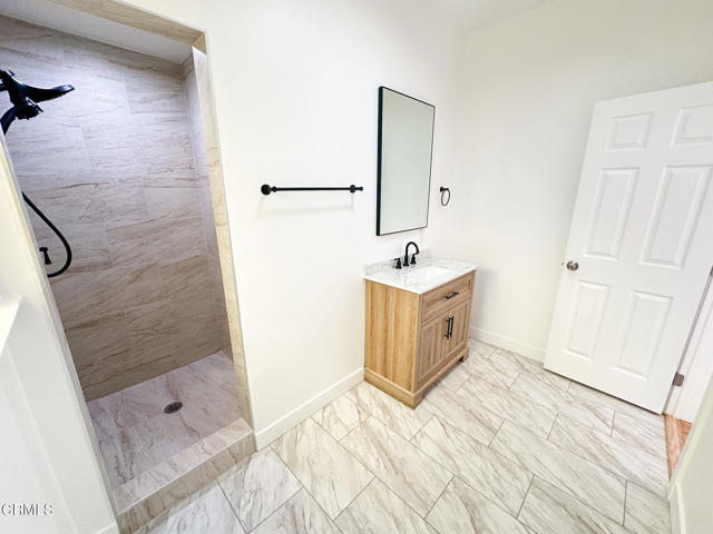 1540 E Wilson Avenue, Glendale CA: https://media.crmls.org/mediaz/2e1dba02-37aa-4a1a-93ee-64a31f54721f.jpg