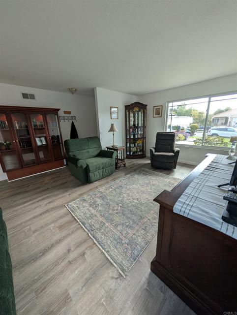 Detail Gallery Image 6 of 50 For 564 Larchwood Dr, San Marcos,  CA 92069 - 3 Beds | 2 Baths