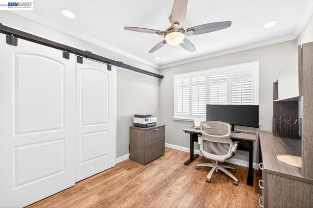 907 Hazel St, Livermore CA: https://media.crmls.org/mediaz/2e1f632d-377e-469d-a0a1-d771d6702eb9.jpg