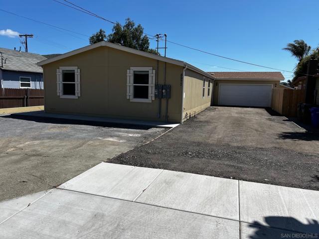Image 3 of 59 For 8975 Lamar St