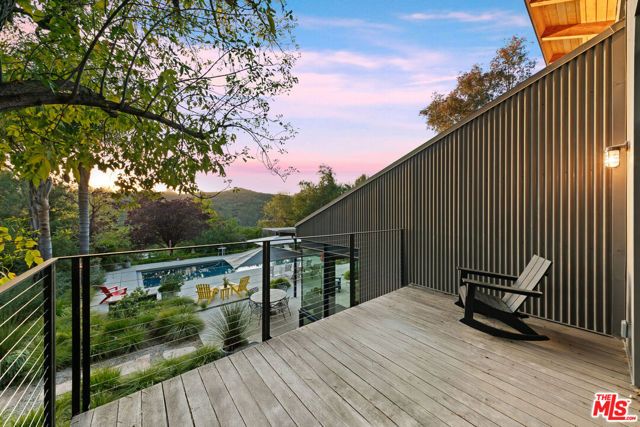 20605 Cheney Drive, Topanga CA: https://media.crmls.org/mediaz/2e213942-232e-4948-a121-f2b14f0af348.jpg