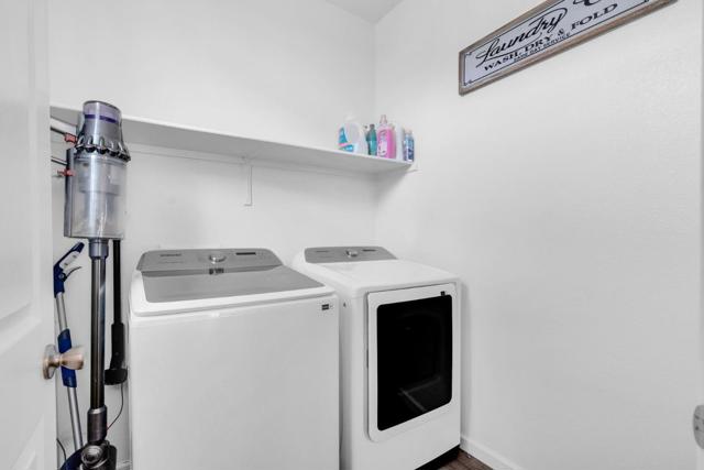 673 Dorset Drive, Patterson CA: https://media.crmls.org/mediaz/2e21f449-e598-4ff1-8e44-fce1007288ec.jpg