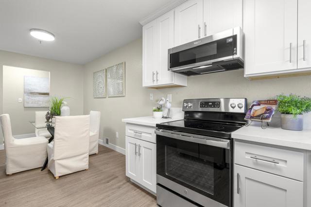 141 Albacore Lane, Foster City CA: https://media.crmls.org/mediaz/2e224354-ba06-414a-abc5-cd5ba0329f8f.jpg