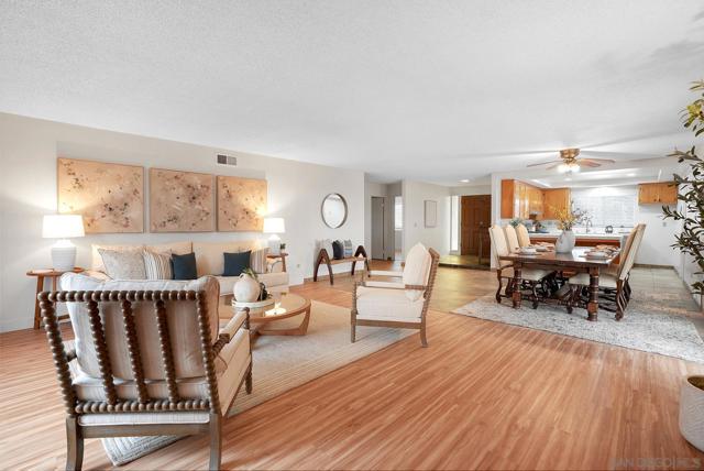 945 Nacion Avenue, Chula Vista CA: https://media.crmls.org/mediaz/2e225c51-1ca1-42ab-9160-f6de74d81627.jpg