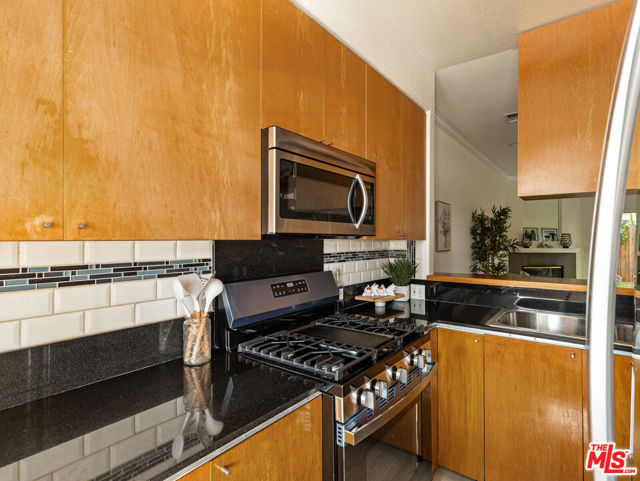 1457 South Centinela Avenue, 6 photo 3