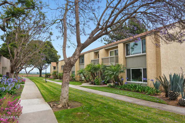 1617 Beagle Court, Ventura CA: https://media.crmls.org/mediaz/2e252175-6628-46af-a0ad-4b4d932ddc84.jpg