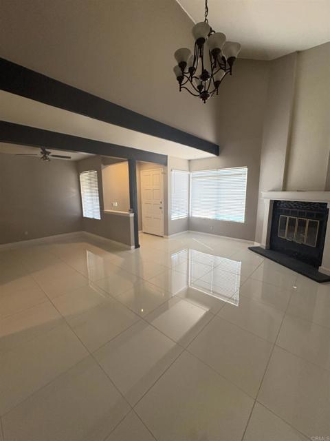 Detail Gallery Image 5 of 24 For 931 Martin Dr #3,  Escondido,  CA 92026 - 2 Beds | 2 Baths