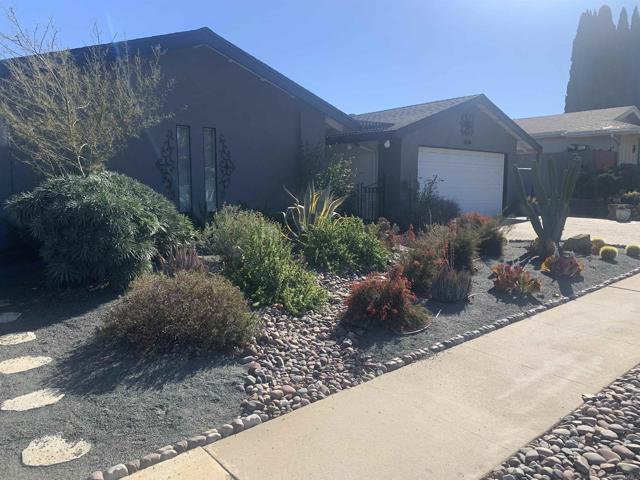 Detail Gallery Image 4 of 58 For 1637 Oak Hill, Escondido,  CA 92027 - 3 Beds | 2 Baths