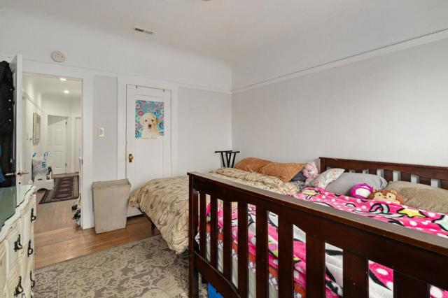 373 Winchester Street, Daly City CA: https://media.crmls.org/mediaz/2e268399-2472-472b-b76e-d1950313dd38.jpg