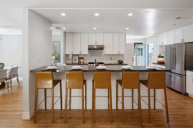 3813 Pasadena Drive, San Mateo CA: https://media.crmls.org/mediaz/2e269803-6169-4589-99f9-98057dbc5c3c.jpg
