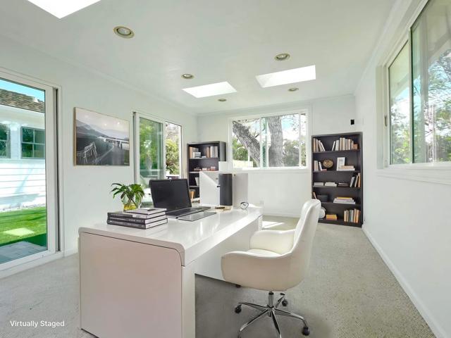 Detail Gallery Image 13 of 37 For 16110 via Del Alba, Rancho Santa Fe,  CA 92067 - 7 Beds | 6/1 Baths