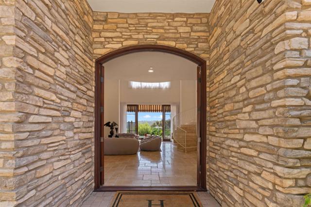 Detail Gallery Image 3 of 74 For 5171 Del Mar Mesa Rd, San Diego,  CA 92130 - 8 Beds | 7/2 Baths