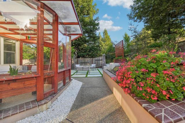 8244 Brittany Dr, Dublin CA: https://media.crmls.org/mediaz/2e294ed5-db04-4b1c-b68a-d31d7f60b9b8.jpg