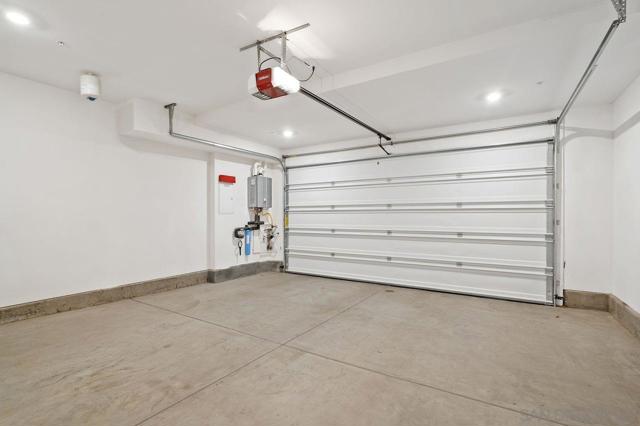 Image 18 of 28 For 4384 Nautilus Way  3