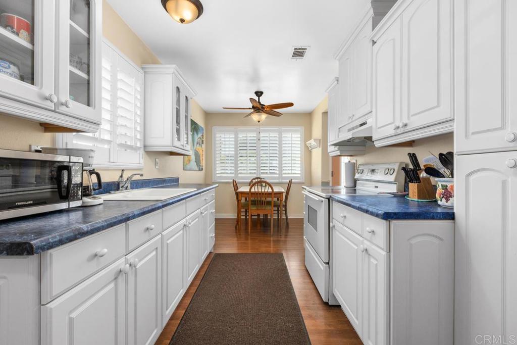 3240 Calle Osuna - photo 12