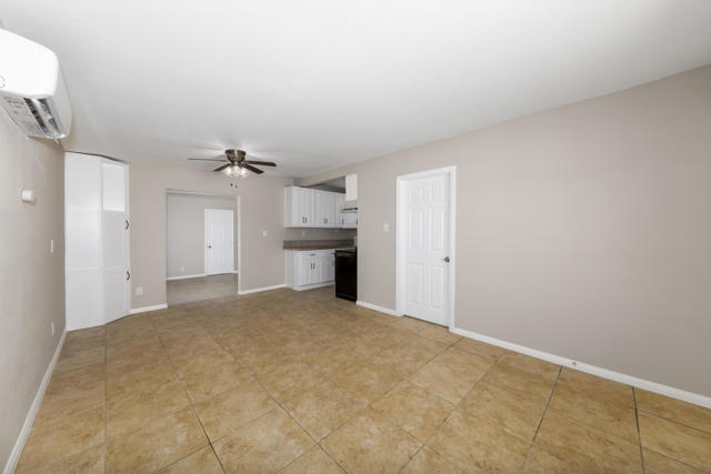 84417 Amboy Road, 29 Palms CA: https://media.crmls.org/mediaz/2e2a44fc-0f9b-4aa1-bc2b-53333a2e5a75.jpg