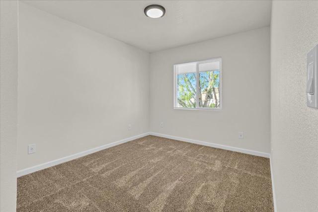 1521 Ebro Circle, Salinas CA: https://media.crmls.org/mediaz/2e2a9117-af61-4f92-af9b-fe404b4a8d74.jpg