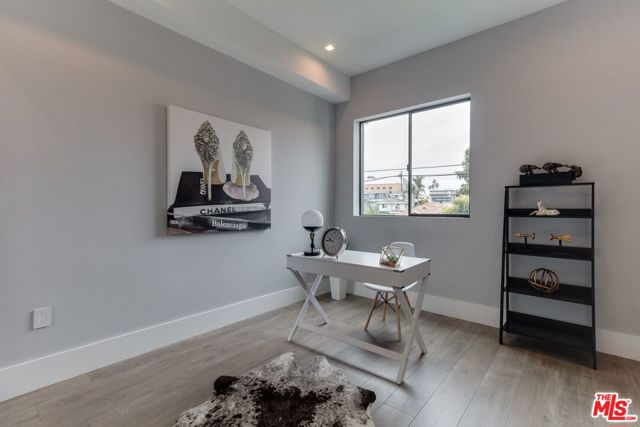 4830 1/2 W pickford Street, Los Angeles CA: https://media.crmls.org/mediaz/2e2b4b1c-8976-479d-885d-61b53afe1f39.jpg