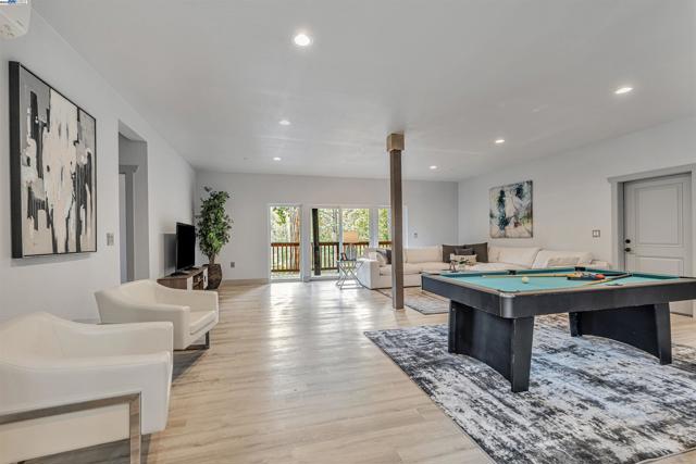 20244 Lower Skyridge Dr, Groveland CA: https://media.crmls.org/mediaz/2e2df973-a90f-45dd-a7c3-c16258d4bebe.jpg