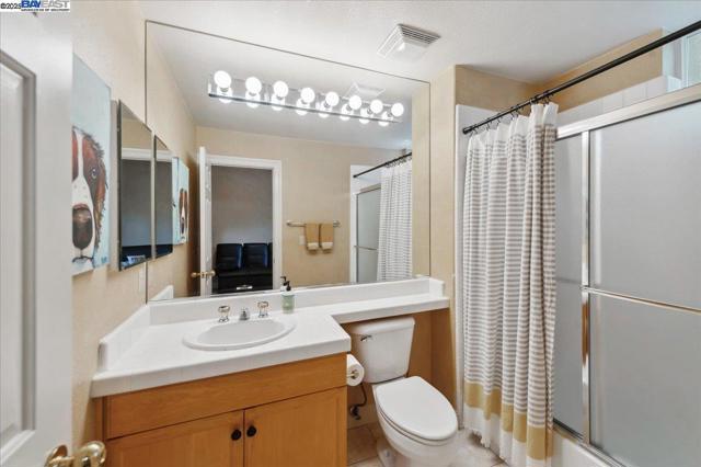 3761 SMALLWOOD COURT, Pleasanton CA: https://media.crmls.org/mediaz/2e2ea8d2-177c-4ea4-a2a3-c62c36883a2d.jpg