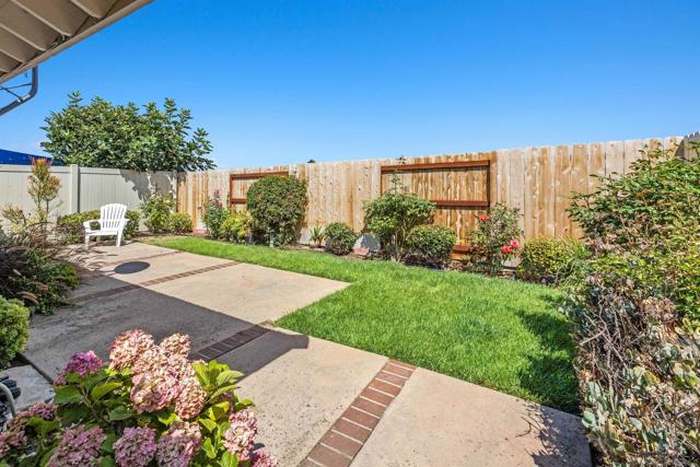 9530 Whellock Way, San Diego CA: https://media.crmls.org/mediaz/2e2f2616-df90-4e9b-a0ce-87ec5218c717.jpg