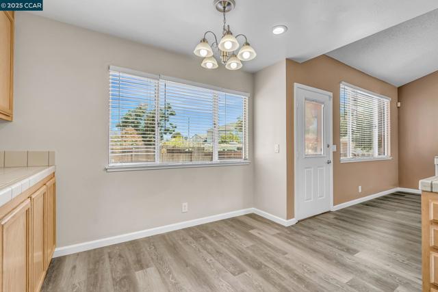 800 Gazebo Ct, Suisun City CA: https://media.crmls.org/mediaz/2e2f33c4-a01f-40a8-8032-3803a59dec81.jpg