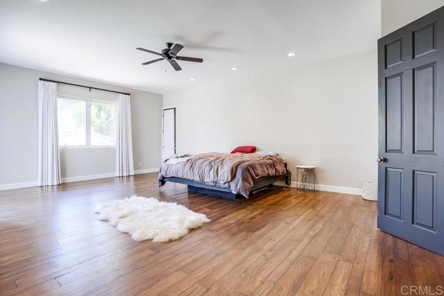 Image 15 of 49 For 3010 Bernardo Avenue