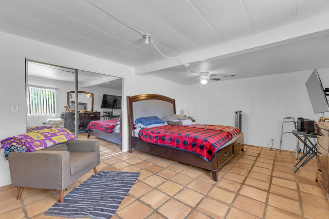 40 Country Club Drive, Palm Desert CA: https://media.crmls.org/mediaz/2e301520-11a7-4869-9474-cfeb87d98731.jpg