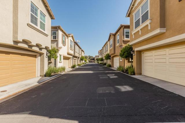 1591 Glenn Street, Hayward CA: https://media.crmls.org/mediaz/2e302dc2-3ee7-46f0-bcb3-3dcba47570c2.jpg