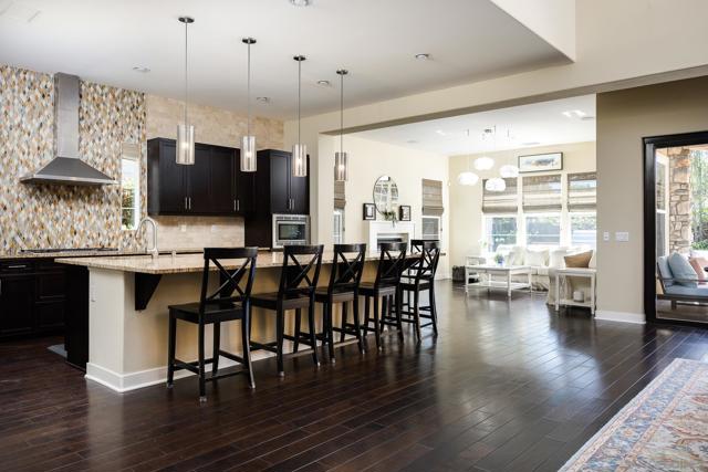7152 Sitio Corazon, Carlsbad CA: https://media.crmls.org/mediaz/2e303d39-8f64-4387-8973-3c56f6c3bd1b.jpg