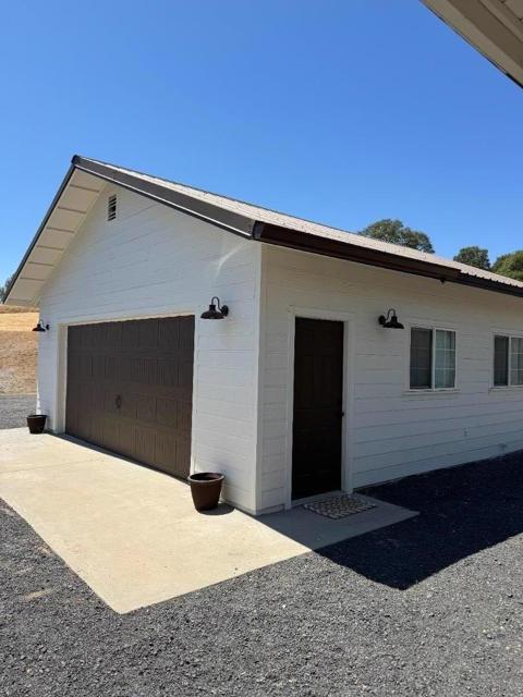 2253 Buffalo Way, Copperopolis CA: https://media.crmls.org/mediaz/2e3053b0-55d9-4a53-a93c-40cdcda57b9b.jpg