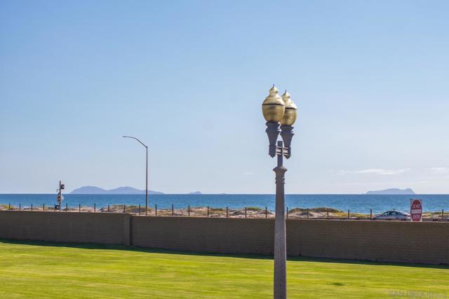 24 Bahama Bend, Coronado CA: https://media.crmls.org/mediaz/2e30a529-37d8-43fc-9eeb-2d2adaedb9be.jpg