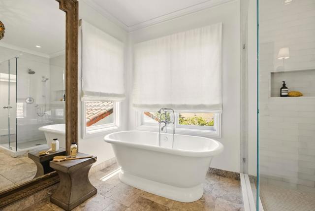 540 Parrott Drive, San Mateo CA: https://media.crmls.org/mediaz/2e31469c-e3f0-4977-a21d-fdcaadc4cb42.jpg