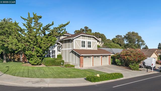 11878 W Vomac Rd, Dublin CA: https://media.crmls.org/mediaz/2e314c00-01a5-497c-b779-b4bc514478f0.jpg