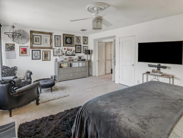 4804 La Villa Marina, Marina del Rey CA: https://media.crmls.org/mediaz/2e31b99e-fa07-4241-bfd5-b2244529eda2.jpg