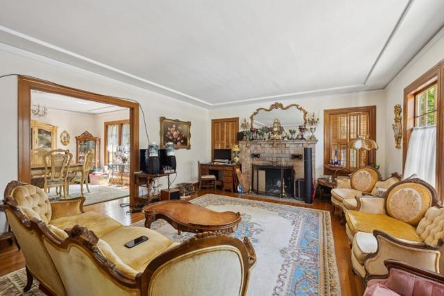 1516 Cortez Avenue, Burlingame CA: https://media.crmls.org/mediaz/2e3248b0-bc47-4666-89b8-a0b88b50e338.jpg