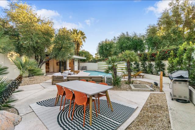 130 W Racquet Club Road #308, Palm Springs, CA 92262