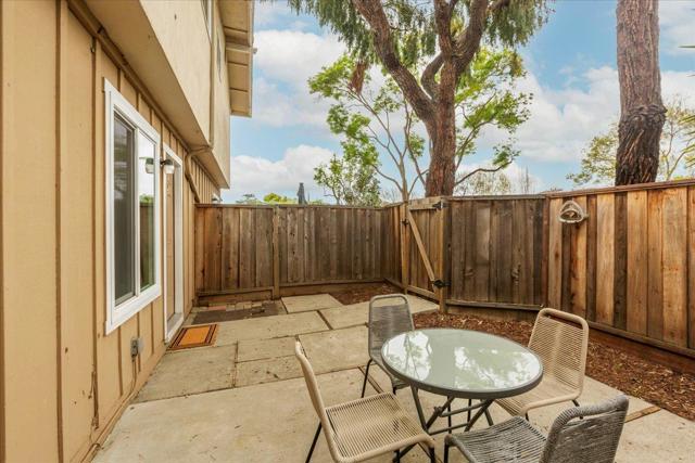 3385 La Selva Street, San Mateo CA: https://media.crmls.org/mediaz/2e335c94-1d2d-4096-ba17-b3d5136340e5.jpg