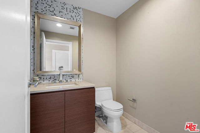 900 W Olympic Boulevard, Los Angeles CA: https://media.crmls.org/mediaz/2e33d543-10c1-4c2b-8bd4-1a8b89779010.jpg