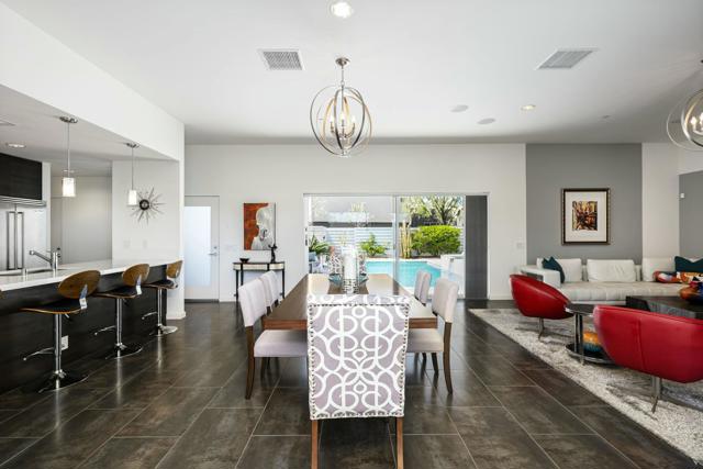 428 Chelsea Drive, Palm Springs CA: https://media.crmls.org/mediaz/2e33f2f9-0836-44b2-8394-9ce6e2346921.jpg