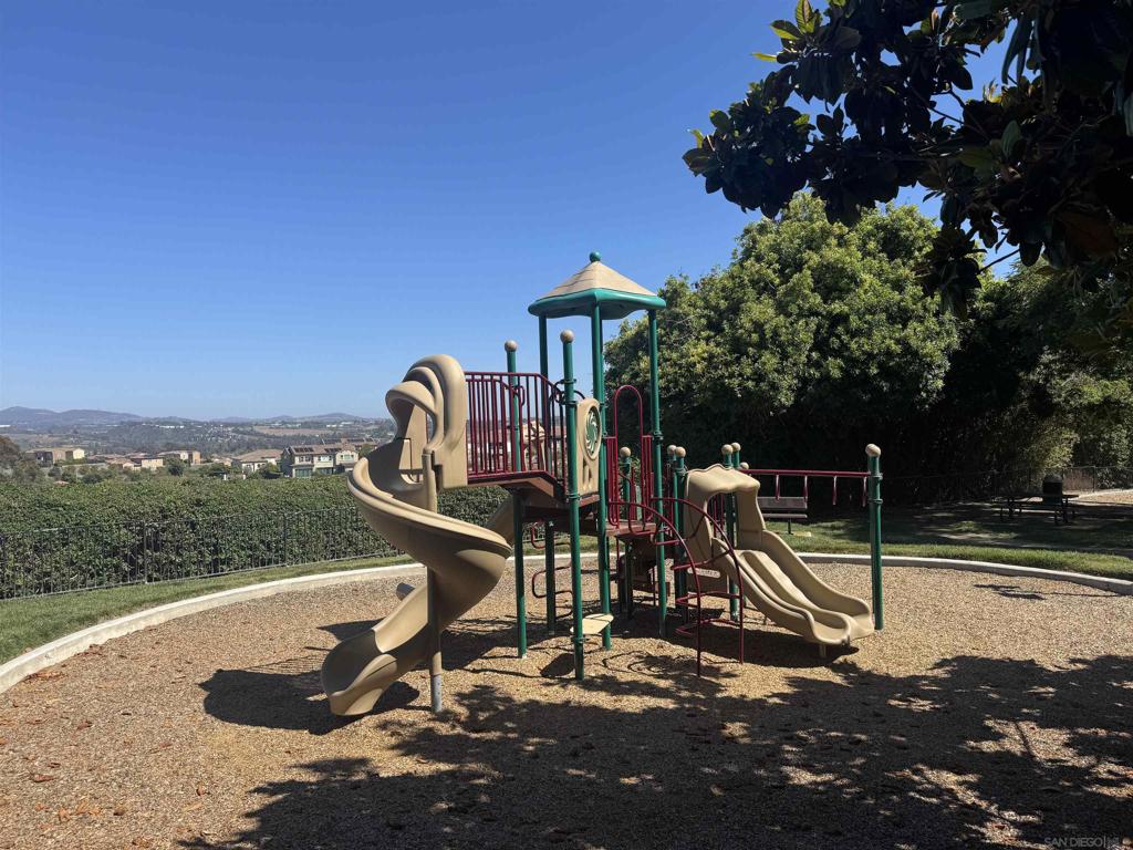 MLS #250036351SD img 44