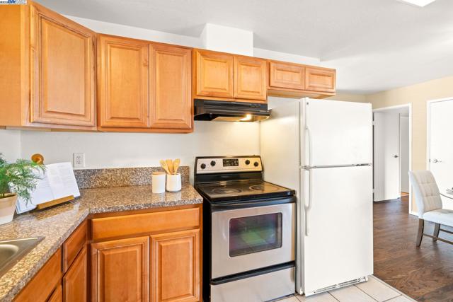2935 Pine Valley Rd, San Ramon CA: https://media.crmls.org/mediaz/2e35d424-344e-4b2d-8644-36b9dfb59b9e.jpg