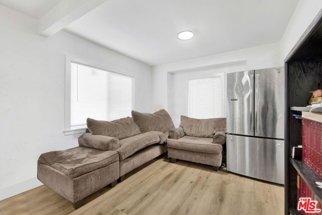 4124 W 64th Street, Inglewood CA: https://media.crmls.org/mediaz/2e3663f4-3de8-4c39-84d6-016b8491d9d7.jpg