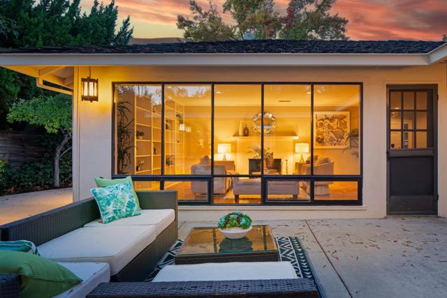 50 Jordan Place, Palo Alto CA: https://media.crmls.org/mediaz/2e3695b6-cc79-48da-a41d-a755cfe4a921.jpg