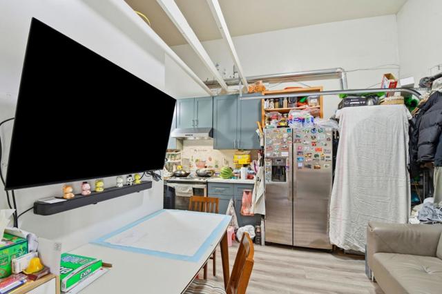 21182122 Mason Street, San Francisco CA: https://media.crmls.org/mediaz/2e36a8a9-6915-411b-be64-550dd58516ce.jpg