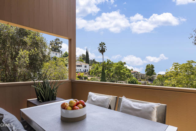 2266 Panorama Terrace, Los Angeles CA: https://media.crmls.org/mediaz/2e3719a0-8cd5-46cd-aad4-bc8d301f76c2.jpg
