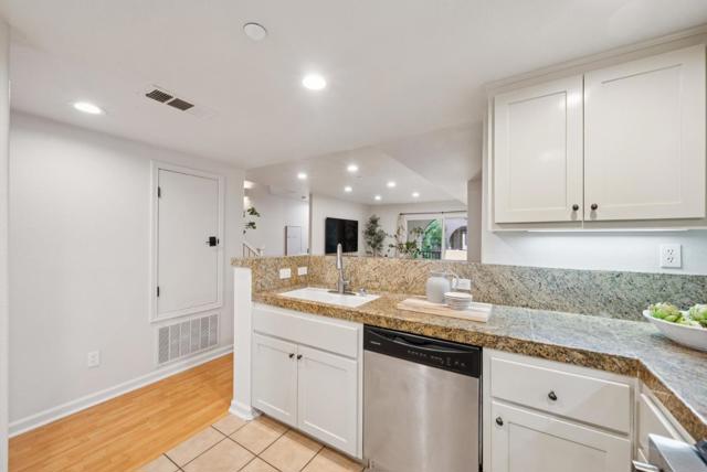 1406 Allegado Alley, San Jose CA: https://media.crmls.org/mediaz/2e373c00-56d8-45dd-ba83-7c7f3a2dd4a1.jpg