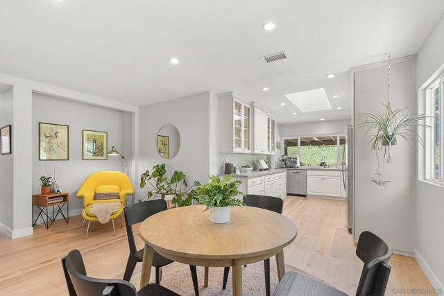 Image 16 of 33 For 3964 Calgary Ave